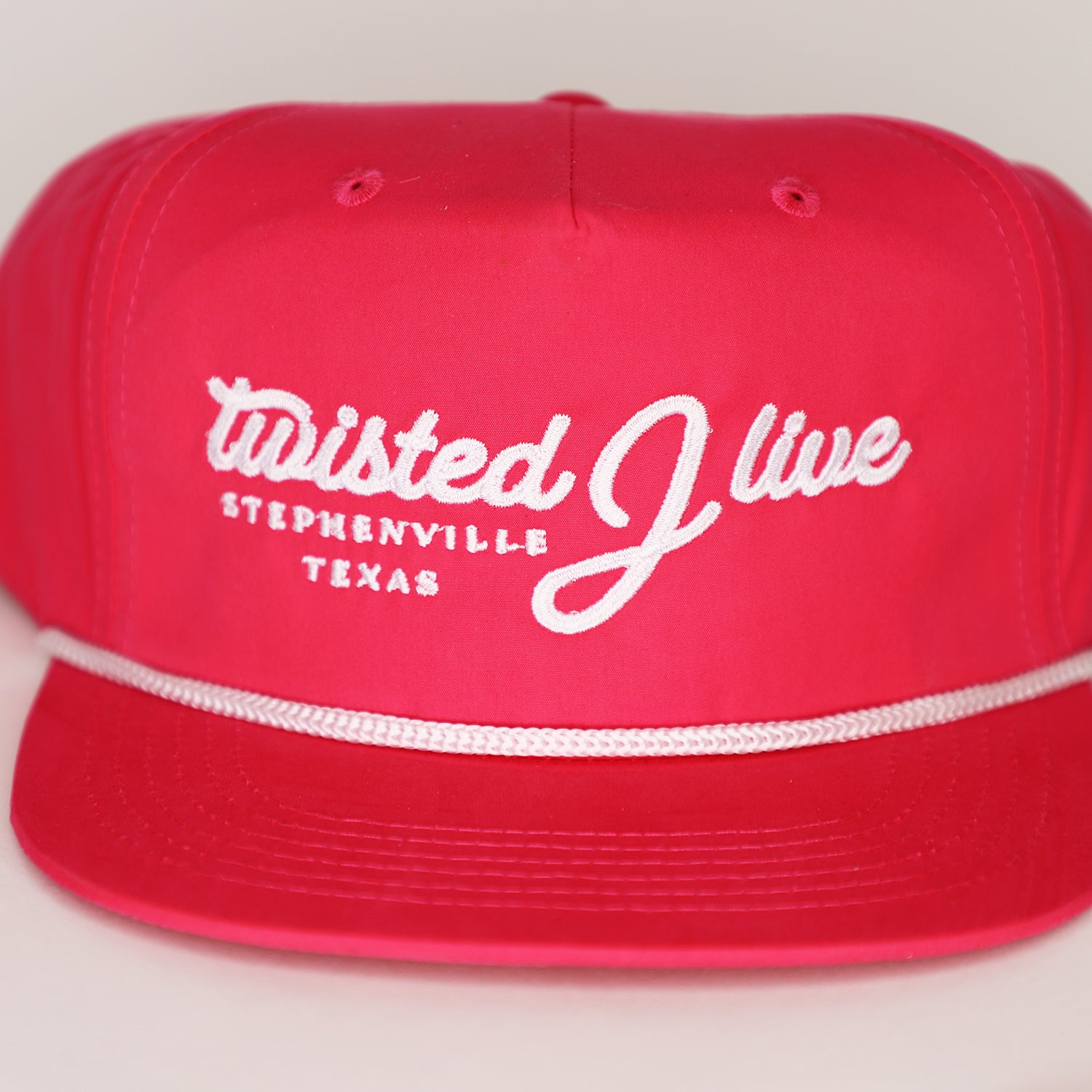 Cheyenne - Pink w/ wht rope