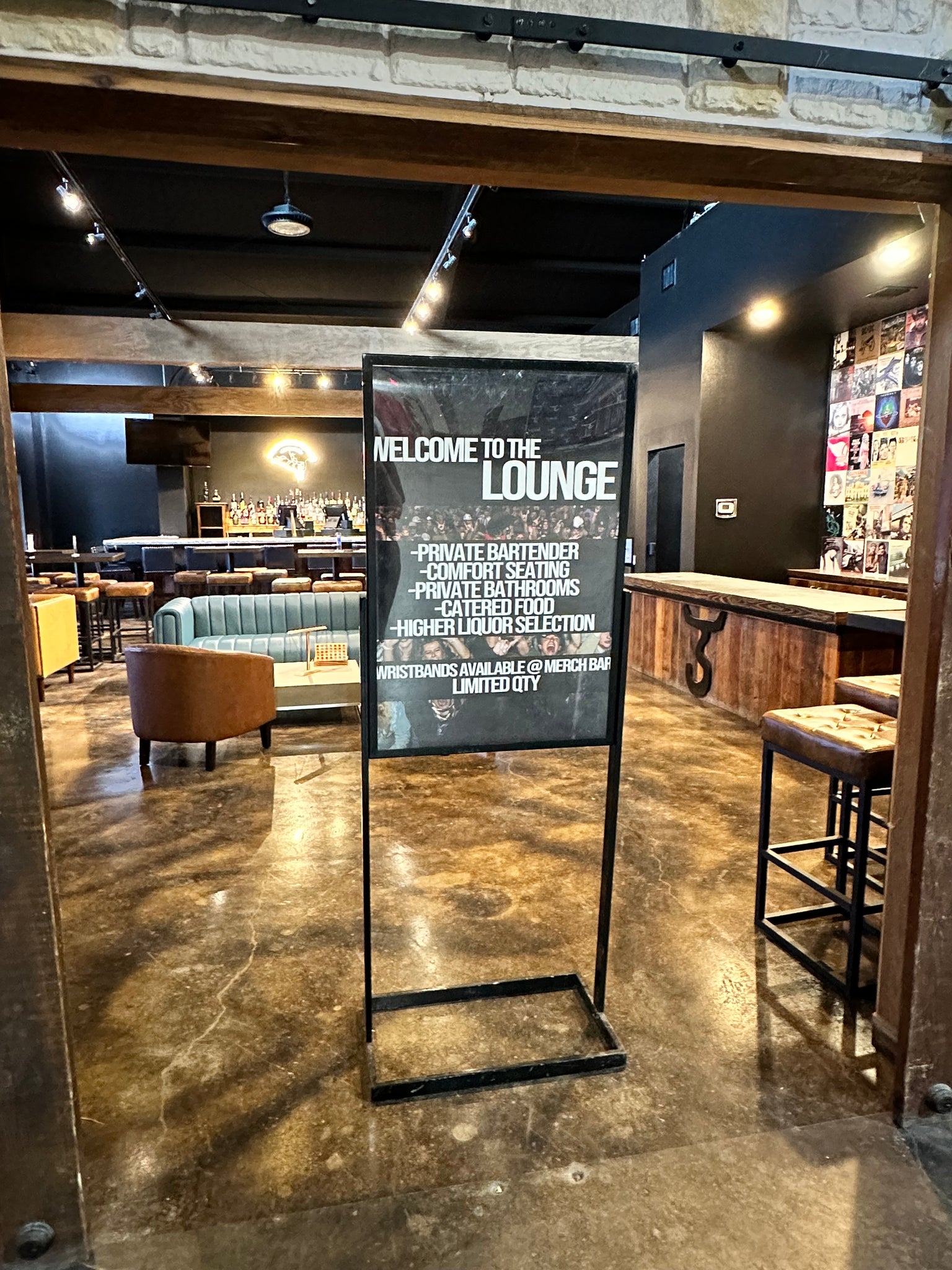 Lounge Rental