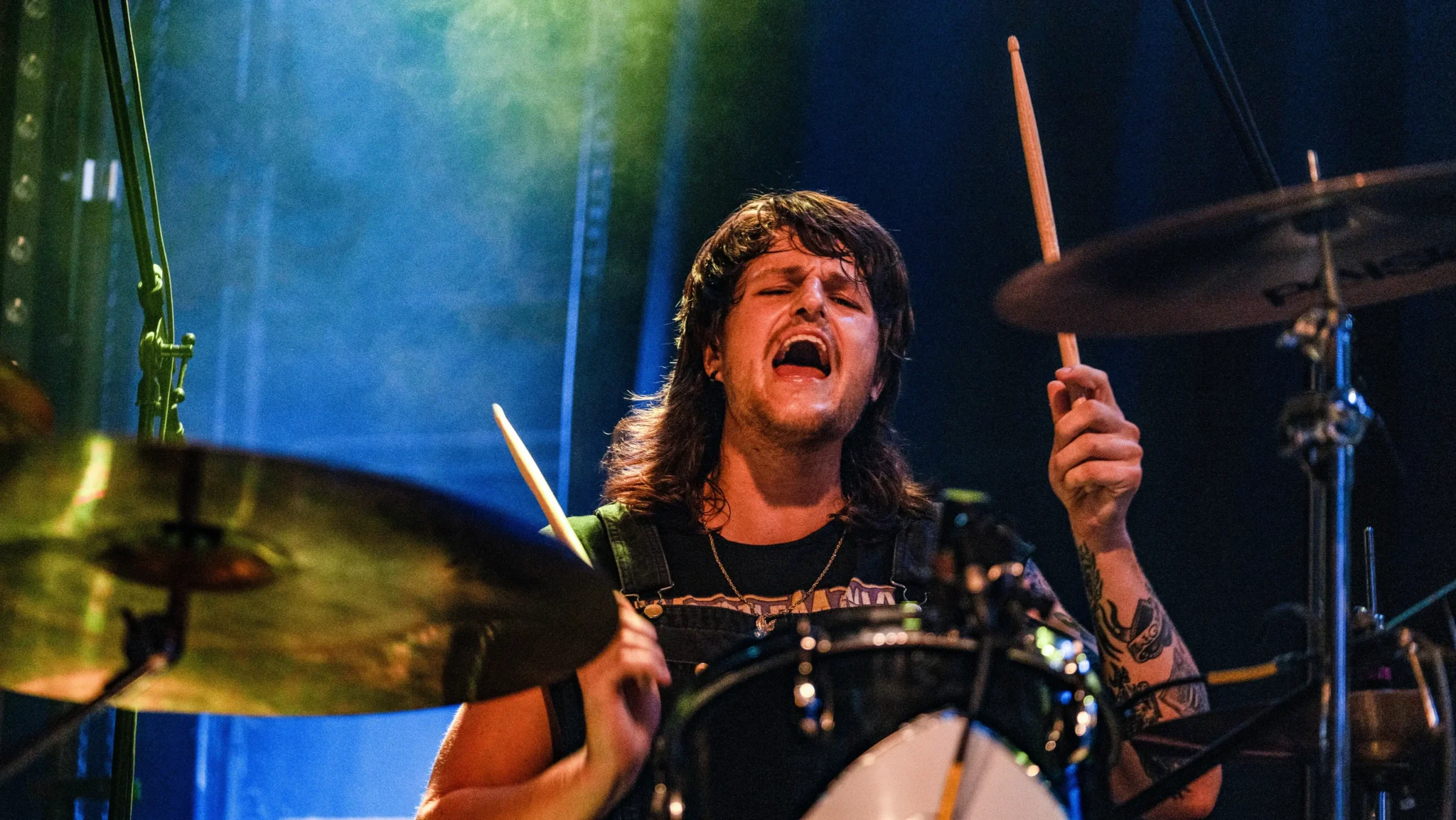 Twisted J Live photo