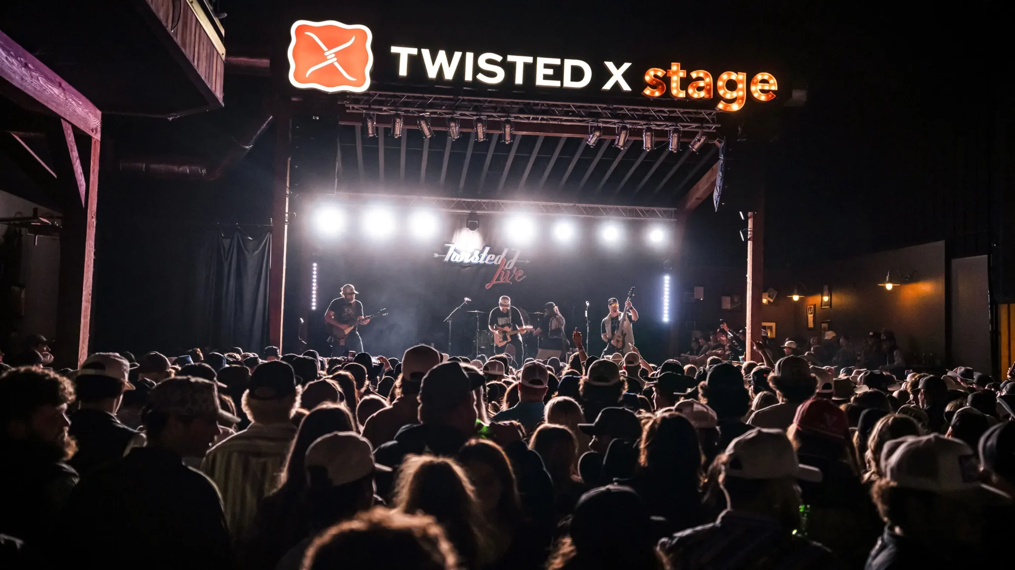 Twisted J Live photo